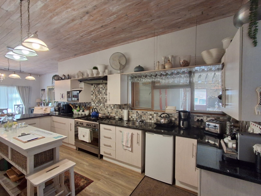 4 Bedroom Property for Sale in Stilbaai Wes Western Cape